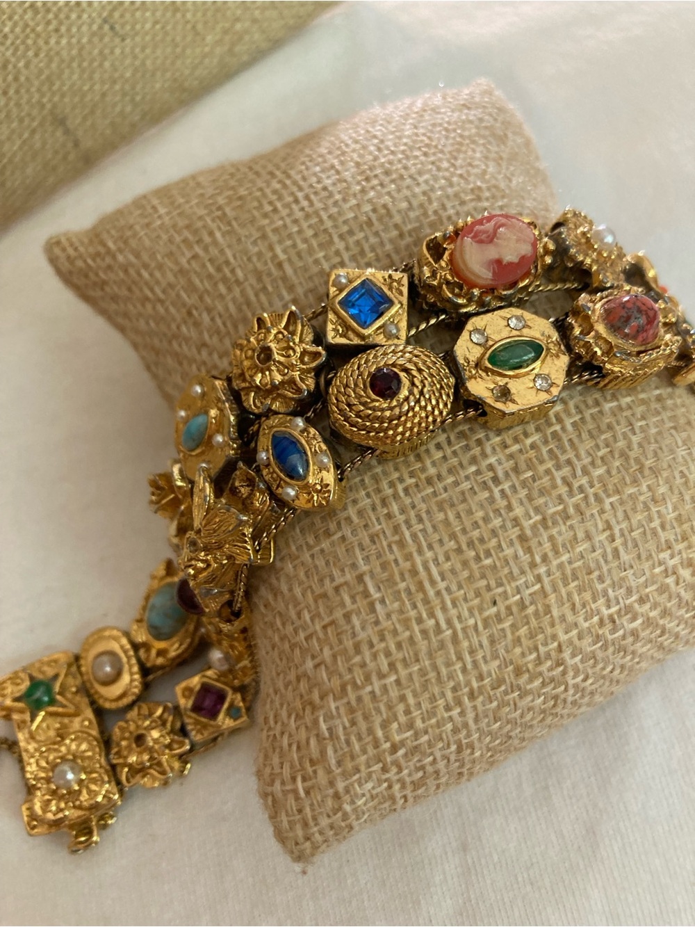 Goldette Signed Vintage Double Slide Bracelet Cameos Faux Gemstones - Picture 6 of 11
